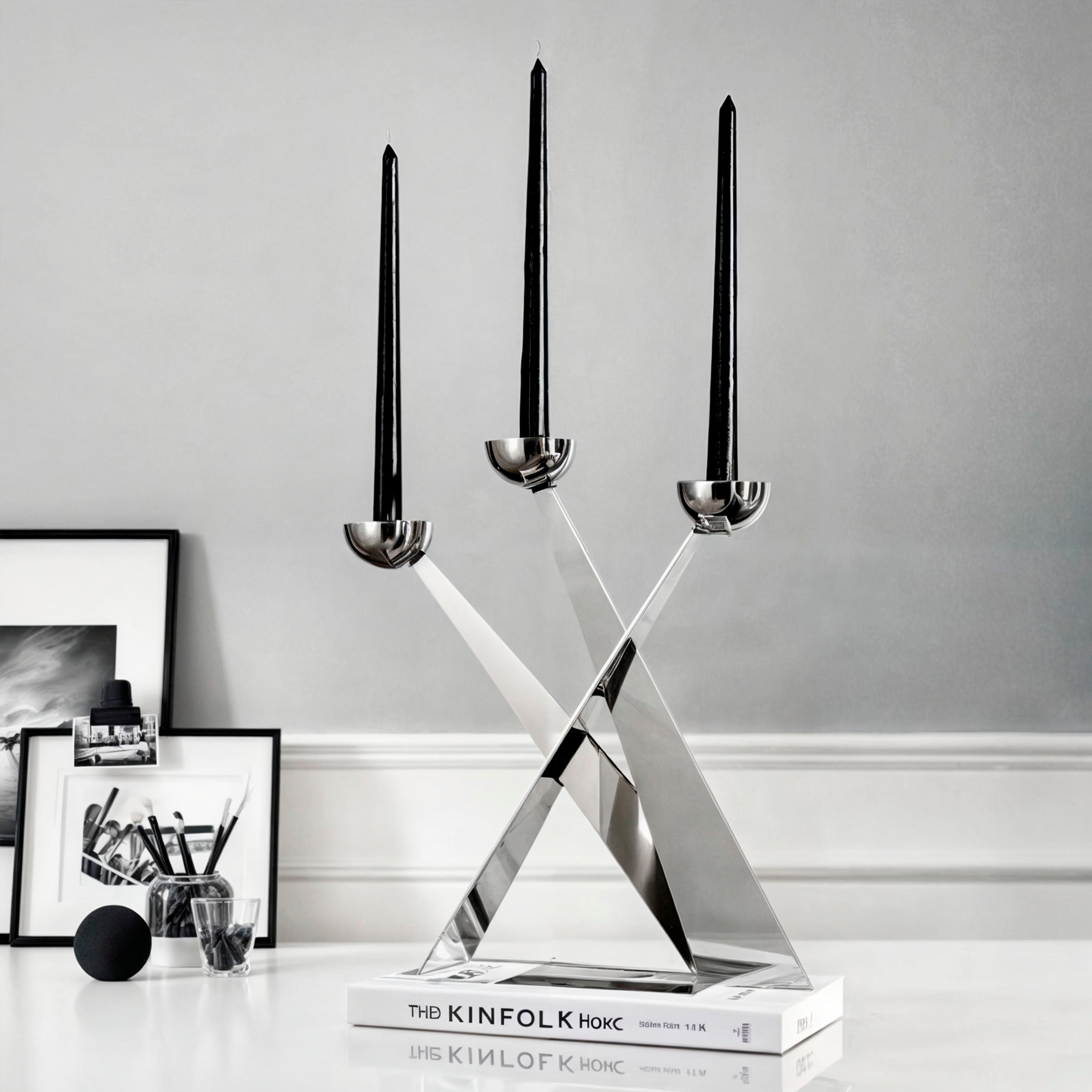 The Metal Candle Holder